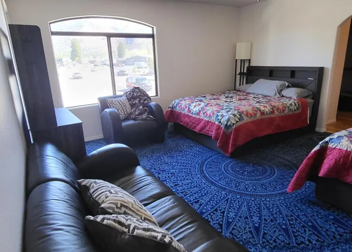 Sixty-six Slumber Hotel apartamentowy *