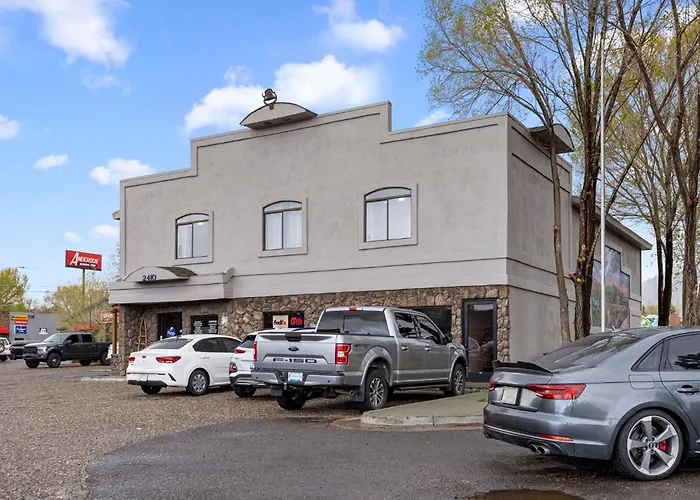 Sixty-six Slumber Hotel apartamentowy